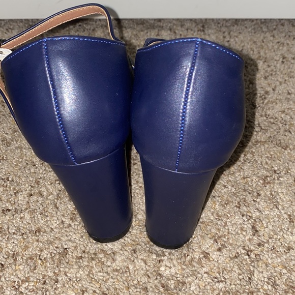 navy blue mary jane heels
